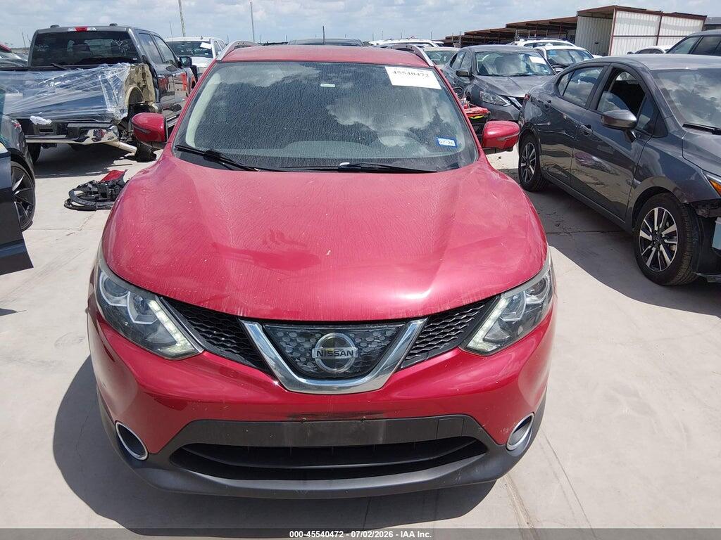 JN1BJ1CP9JW164823 2018 NISSAN ROGUE SPORT photo no. 12