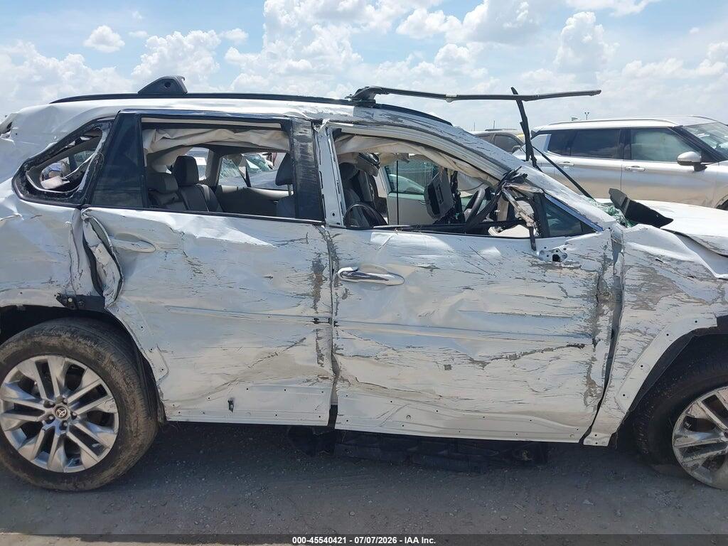 2T3C1RFVXSW371005 2025 TOYOTA RAV4 photo no. 12
