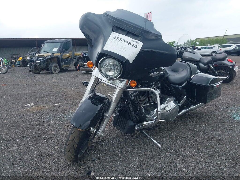 1HD1KBC15NB605611 2022 HARLEY-DAVIDSON FLHX photo no. 2