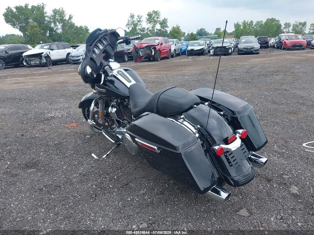 1HD1KBC15NB605611 2022 HARLEY-DAVIDSON FLHX photo no. 3