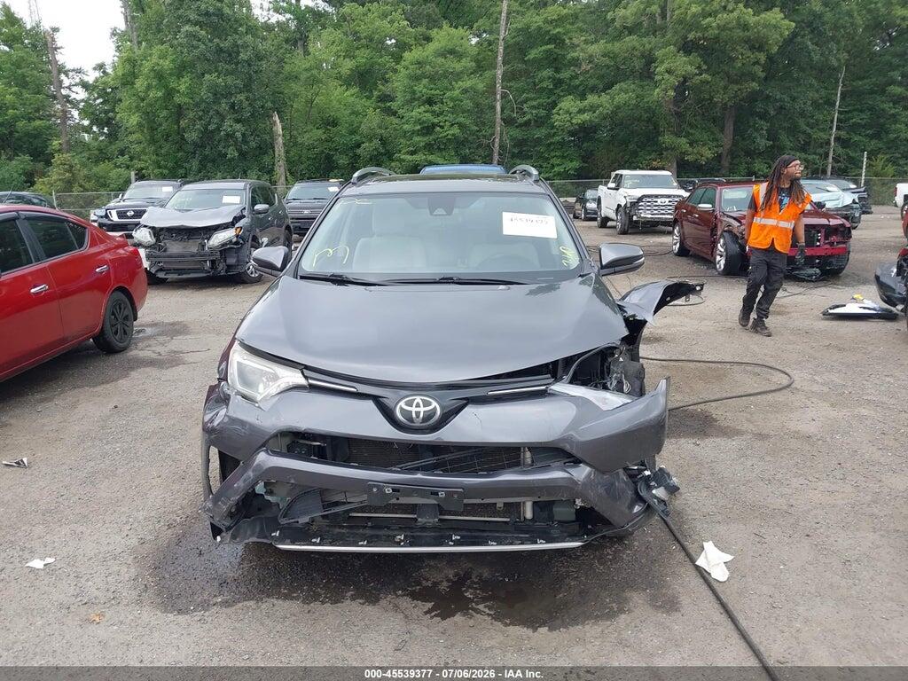 JTMRFREV7HJ701879 2017 TOYOTA RAV4 photo no. 11