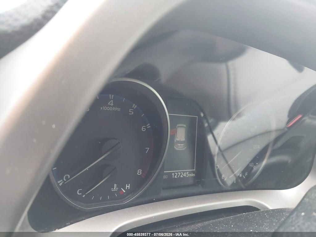 JTMRFREV7HJ701879 2017 TOYOTA RAV4 photo no. 7