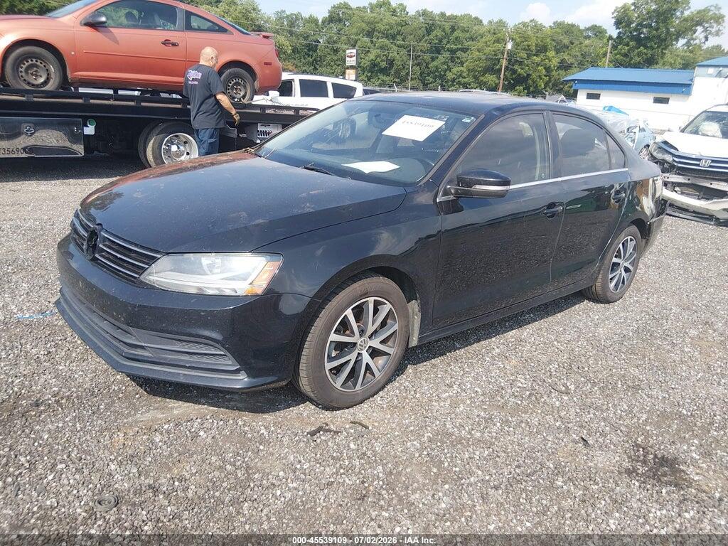 3VWB67AJ3HM332608 2017 VOLKSWAGEN JETTA photo no. 2