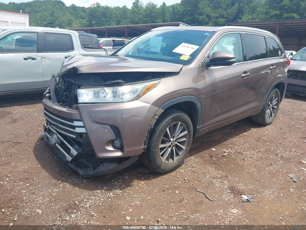 5TDKZRFH4JS260836 2018 TOYOTA HIGHLANDER photo no. 2