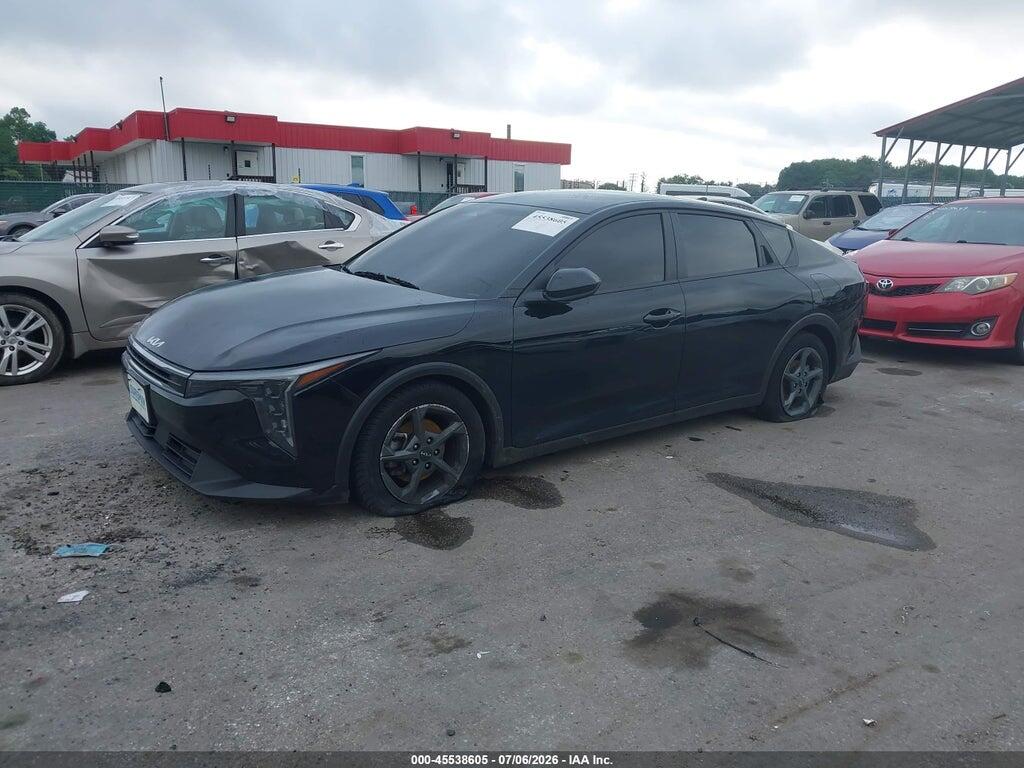 3KPFT4DE1SE221261 2025 KIA K4 photo no. 2