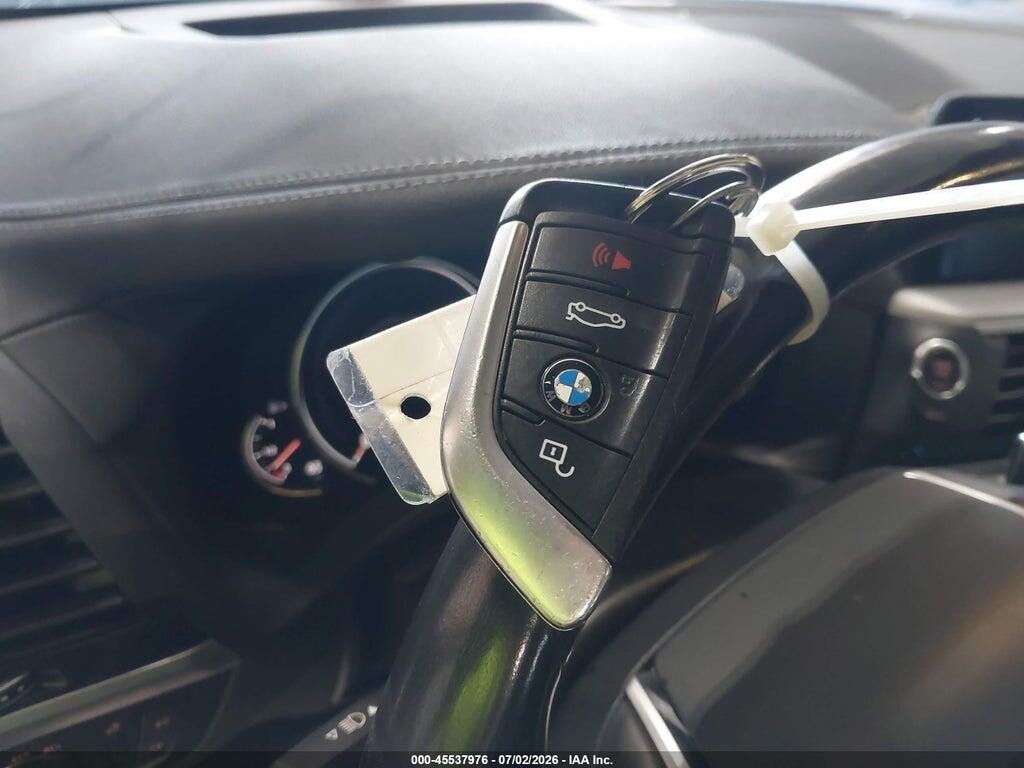 5UXTS3C58J0Y97827 2018 BMW X3 photo no. 11