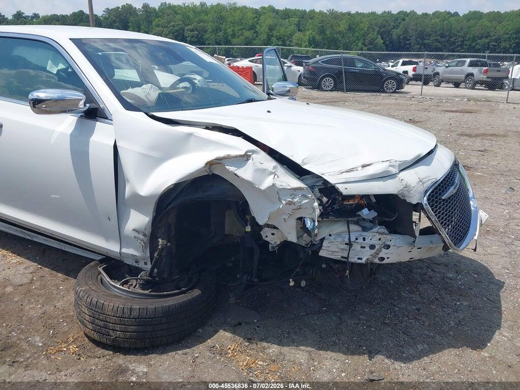 2C3CCAKG4KH689998 2019 CHRYSLER 300 photo no. 6