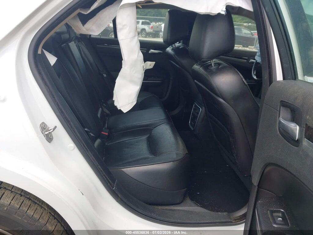 2C3CCAKG4KH689998 2019 CHRYSLER 300 photo no. 8