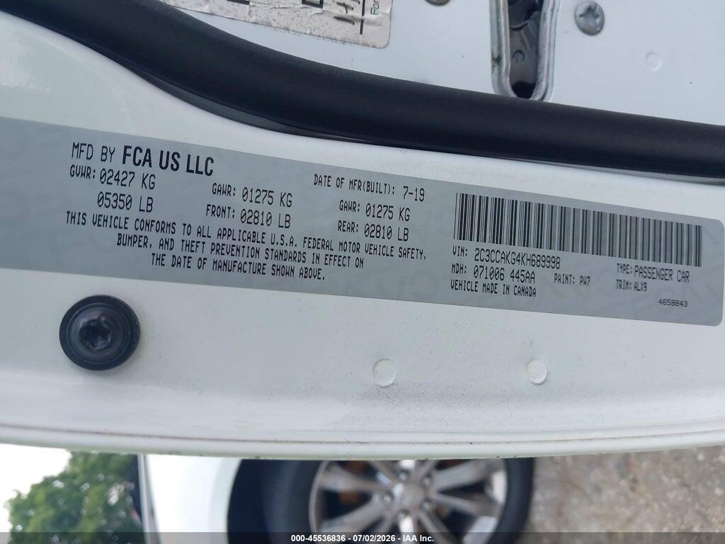 2C3CCAKG4KH689998 2019 CHRYSLER 300 photo no. 9