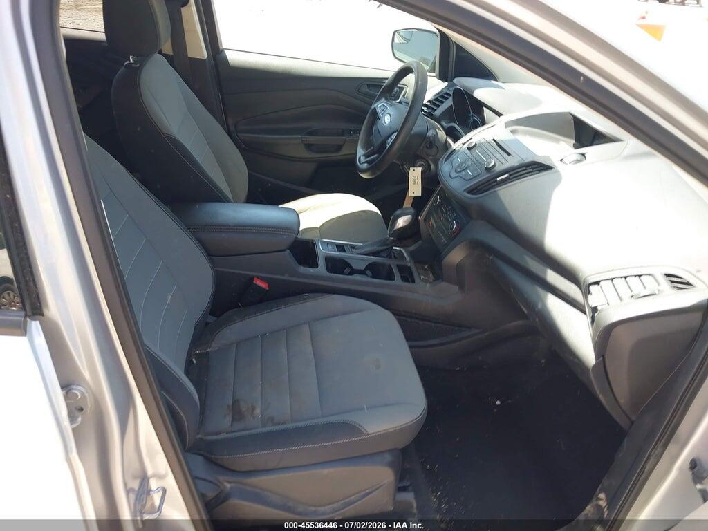 1FMCU0F76HUE02398 2017 FORD ESCAPE photo no. 5