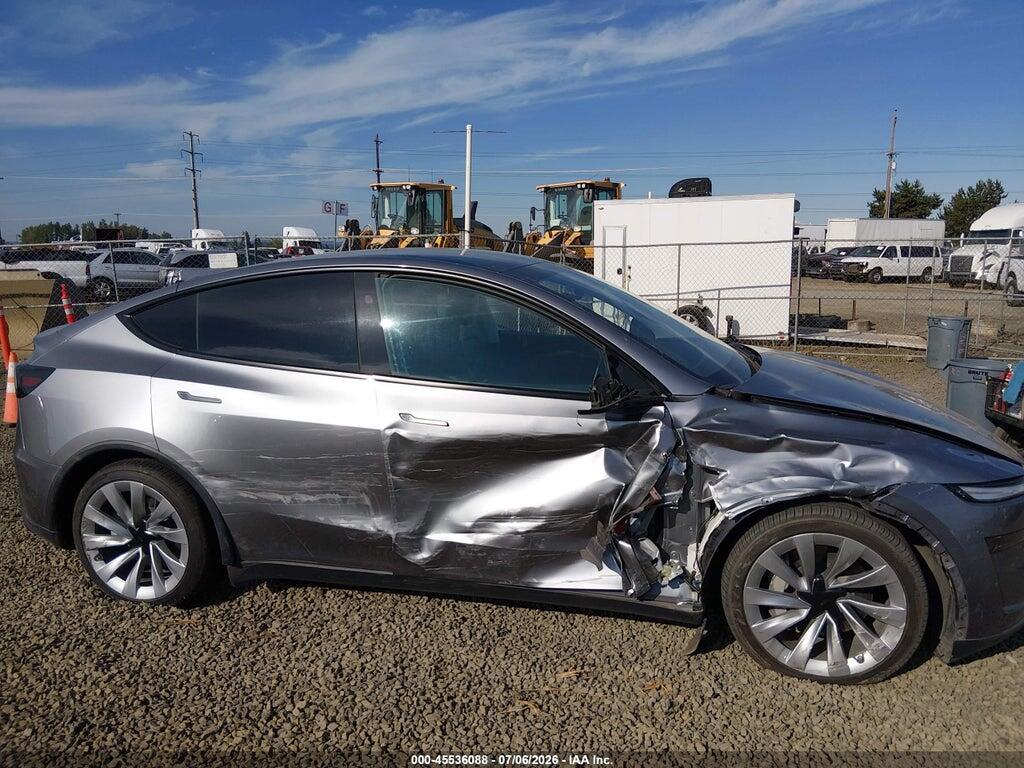 7SAYGDEE3TF334848 2026 TESLA MODEL Y photo no. 6