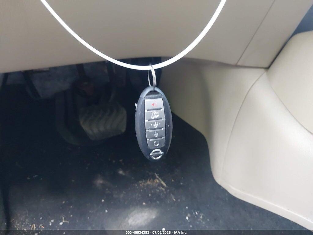 KNMAT2MV7HP567239 2017 NISSAN ROGUE photo no. 11