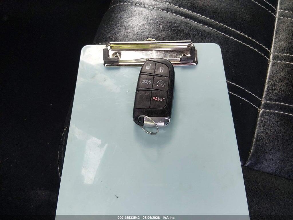 2C3CCAGG7KH533849 2019 CHRYSLER 300 photo no. 11