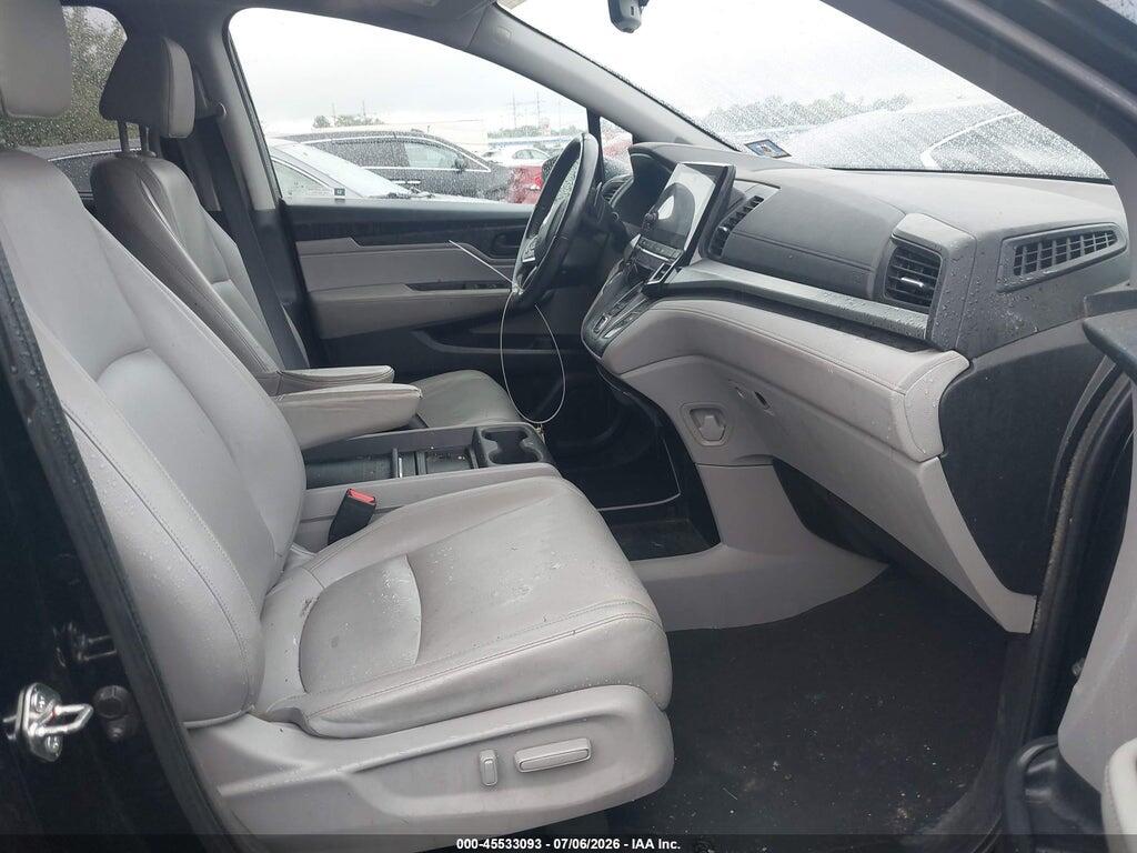 5FNRL6H74JB025621 2018 HONDA ODYSSEY photo no. 5