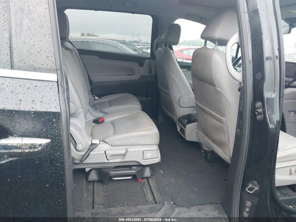 5FNRL6H74JB025621 2018 HONDA ODYSSEY photo no. 8