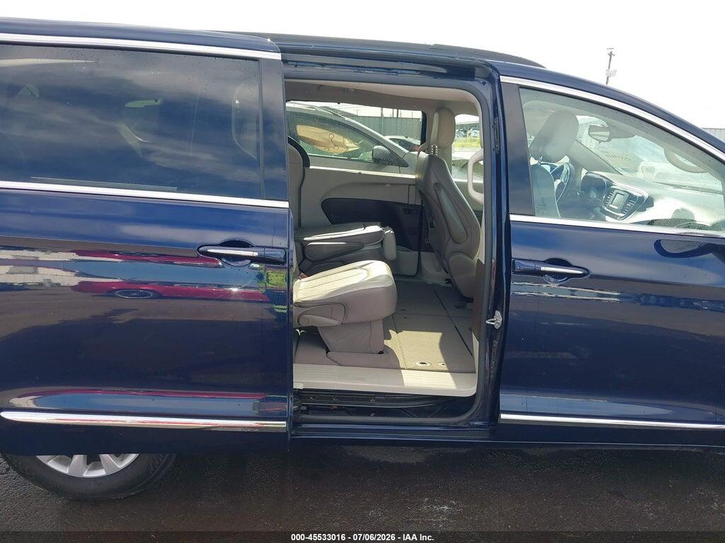 2C4RC1BG6HR720516 2017 CHRYSLER PACIFICA photo no. 8
