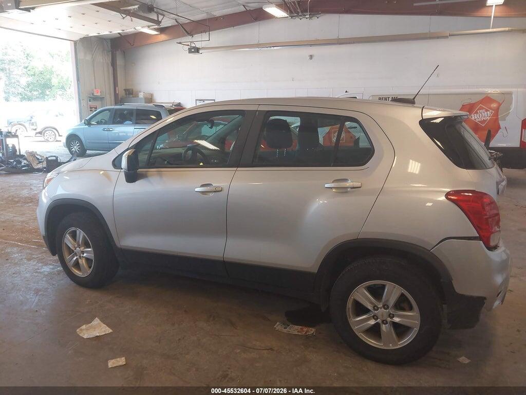 KL7CJNSB0JB550680 2018 CHEVROLET TRAX photo no. 3