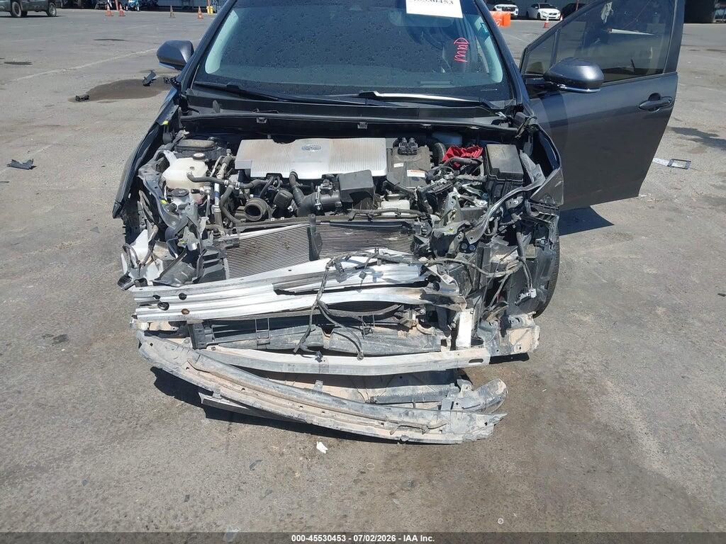 JTDL9RFU8L3018802 2020 TOYOTA PRIUS photo no. 6