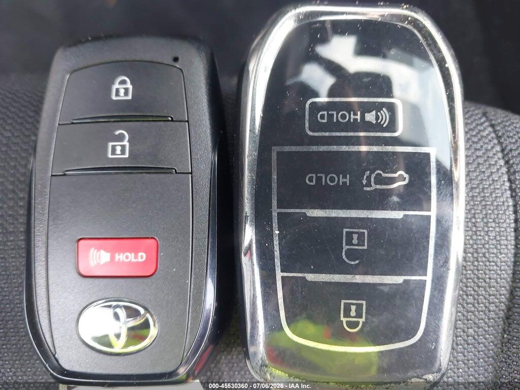 JTND4MBE2R3226845 2024 TOYOTA COROLLA photo no. 11