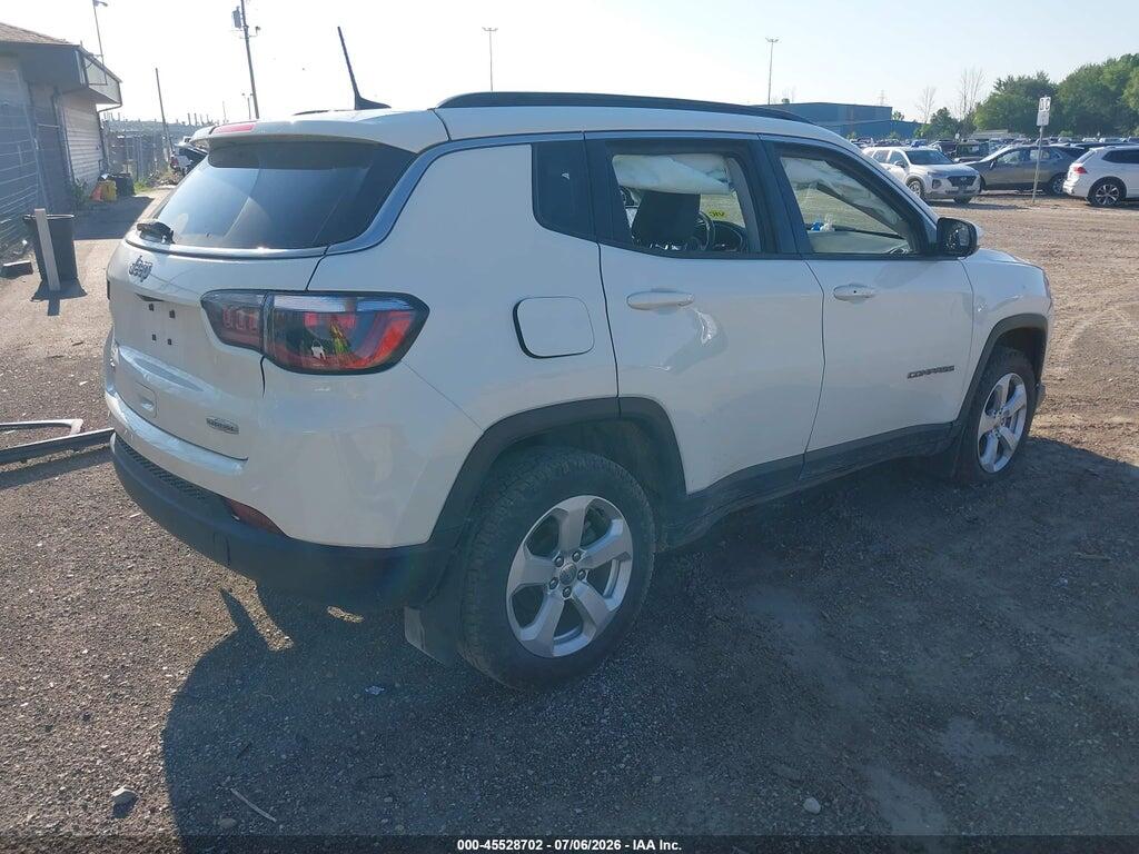 3C4NJDBB8KT741933 2019 JEEP COMPASS photo no. 4