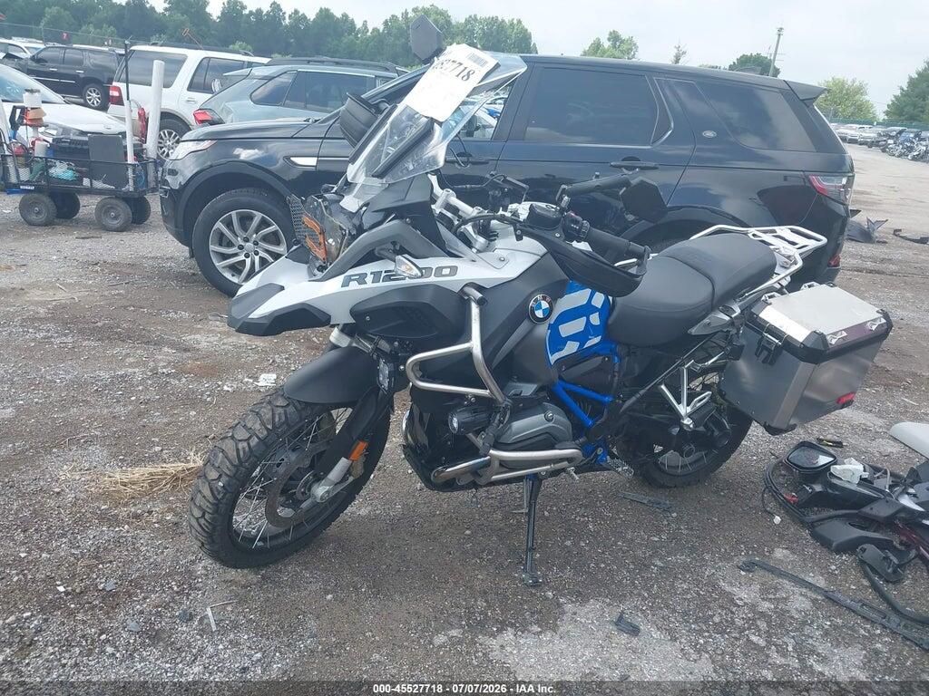 WB10A1202JZ968112 2018 BMW R1200 photo no. 2