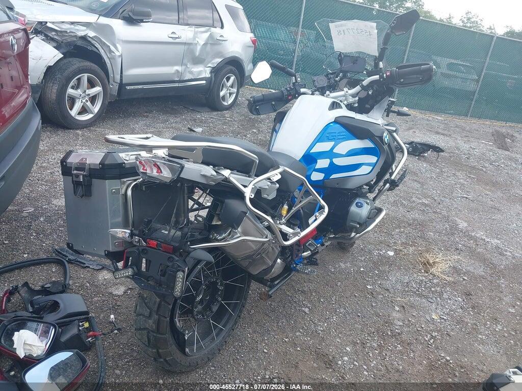 WB10A1202JZ968112 2018 BMW R1200 photo no. 4