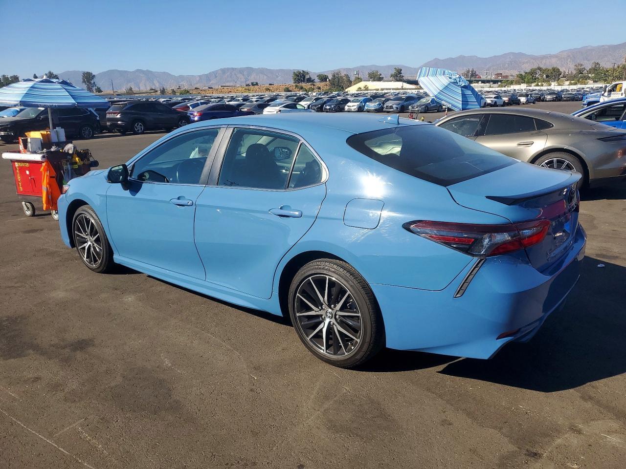 4T1G11AK3PU103025 2023 TOYOTA CAMRY photo no. 2