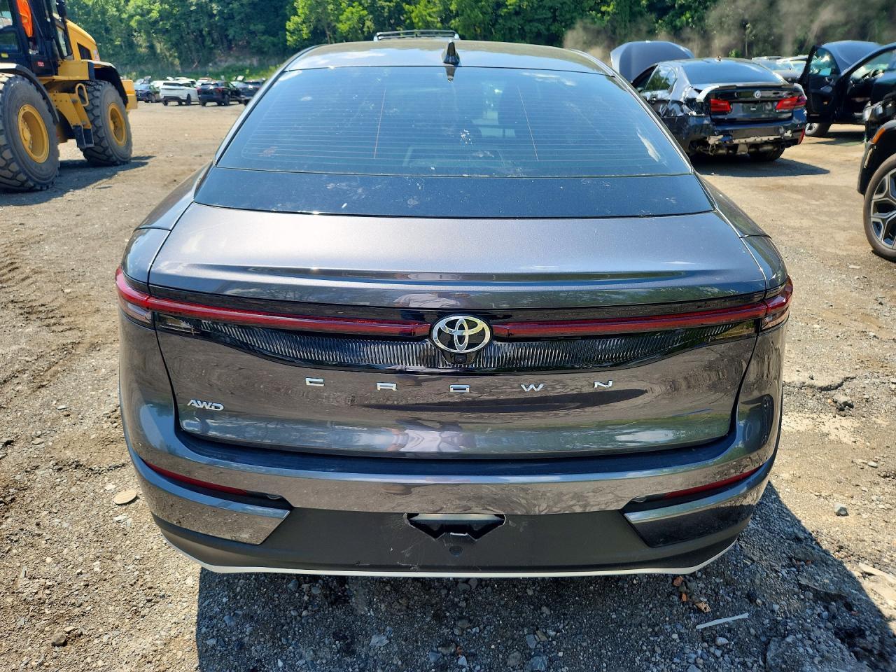 2023 TOYOTA CROWN XLE — Фото 6 из 12
