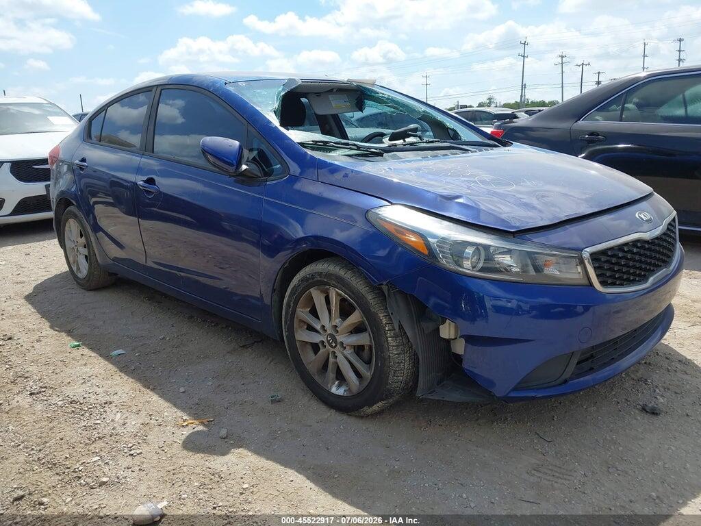 3KPFL4A73HE140132 2017 KIA FORTE photo no. 1