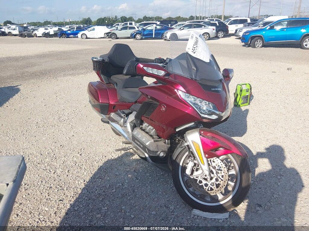 JH2SC7957JK004065 2018 HONDA GL1800 photo no. 1