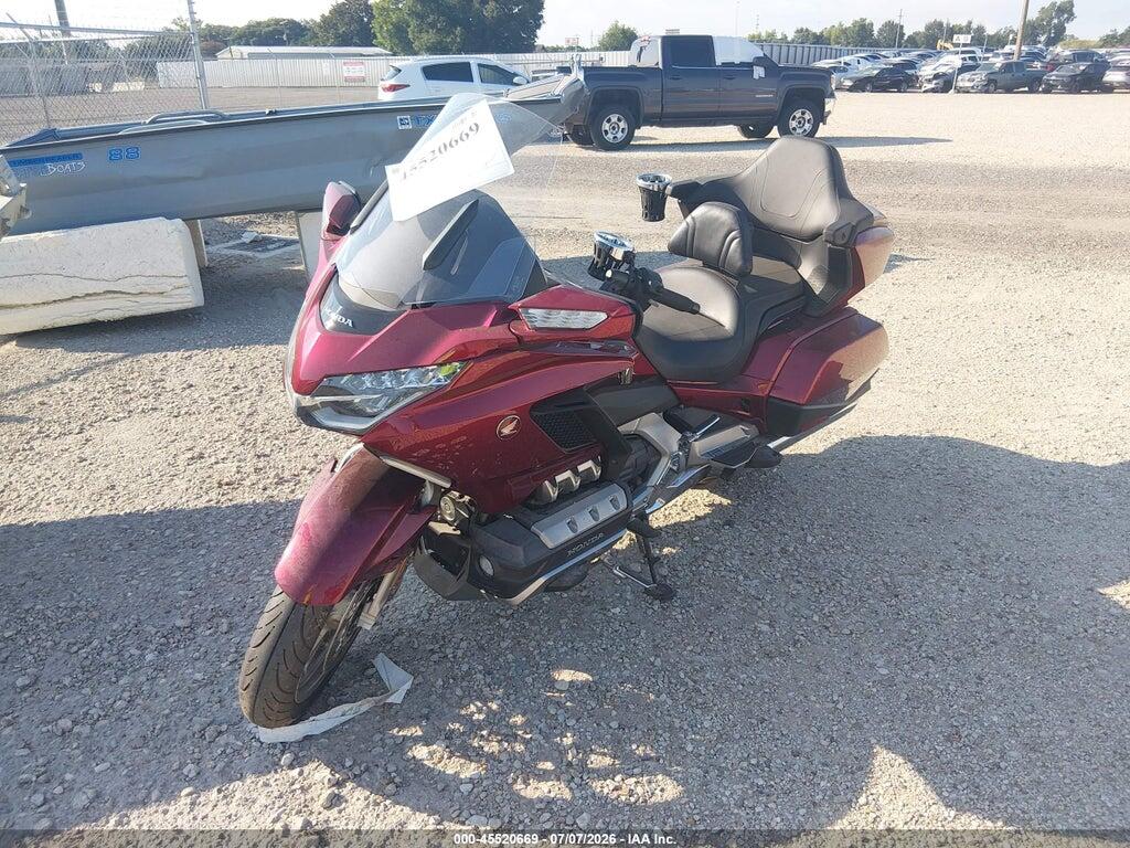 JH2SC7957JK004065 2018 HONDA GL1800 photo no. 2