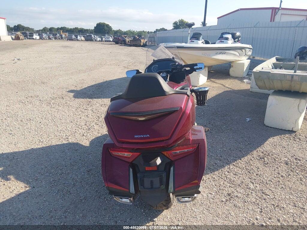JH2SC7957JK004065 2018 HONDA GL1800 photo no. 6