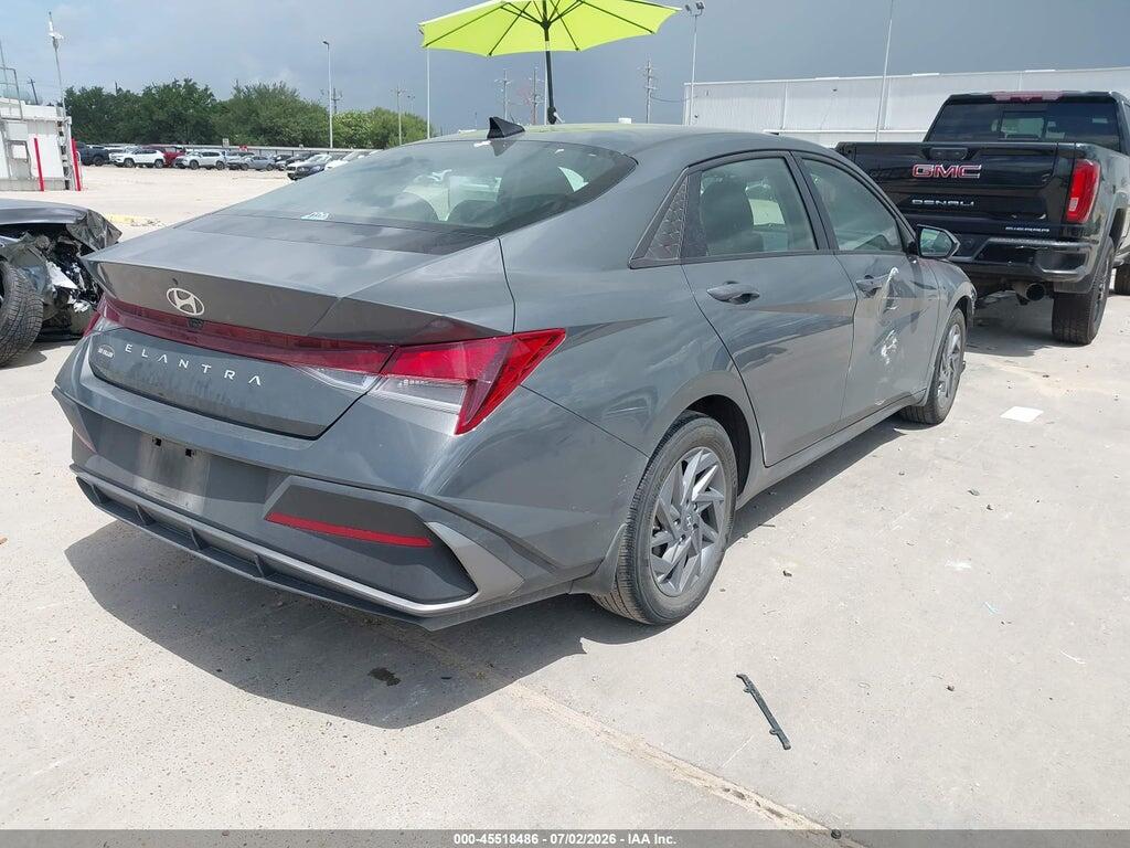 KMHLM4DG1RU685823 2024 HYUNDAI ELANTRA photo no. 4