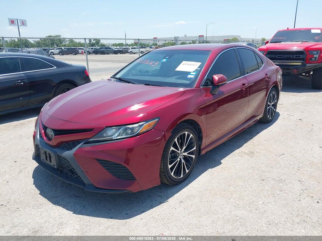 4T1B11HK1JU585632 2018 TOYOTA CAMRY photo no. 2