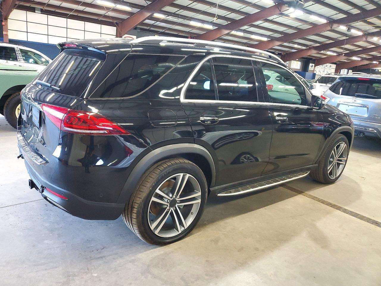 2020 MERCEDES-BENZ GLE 350 — Фото 3 из 13