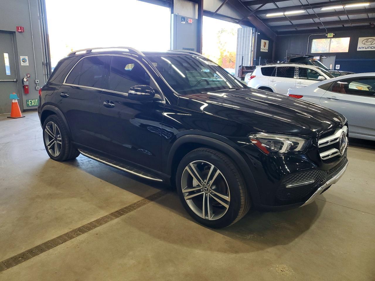 2020 MERCEDES-BENZ GLE 350 — Фото 4 из 13