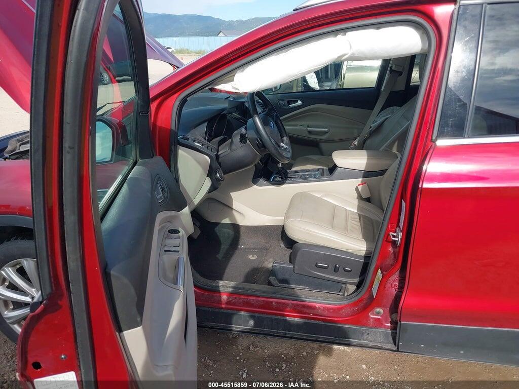 1FMCU9J91HUA63269 2017 FORD ESCAPE photo no. 5