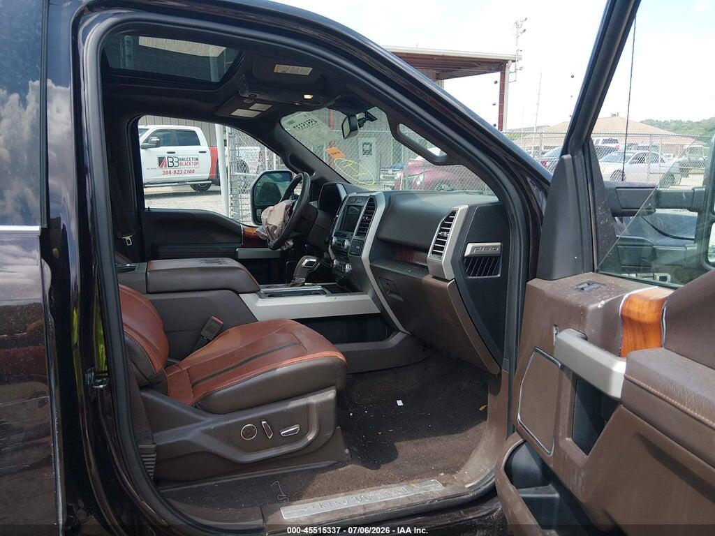 1FTFW1E19JFE25568 2018 FORD F-150 photo no. 5
