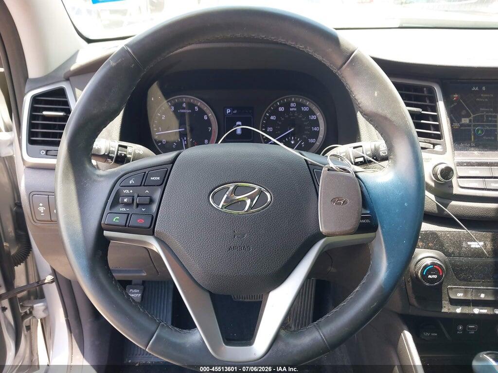 KM8J33A48JU765879 2018 HYUNDAI TUCSON photo no. 11