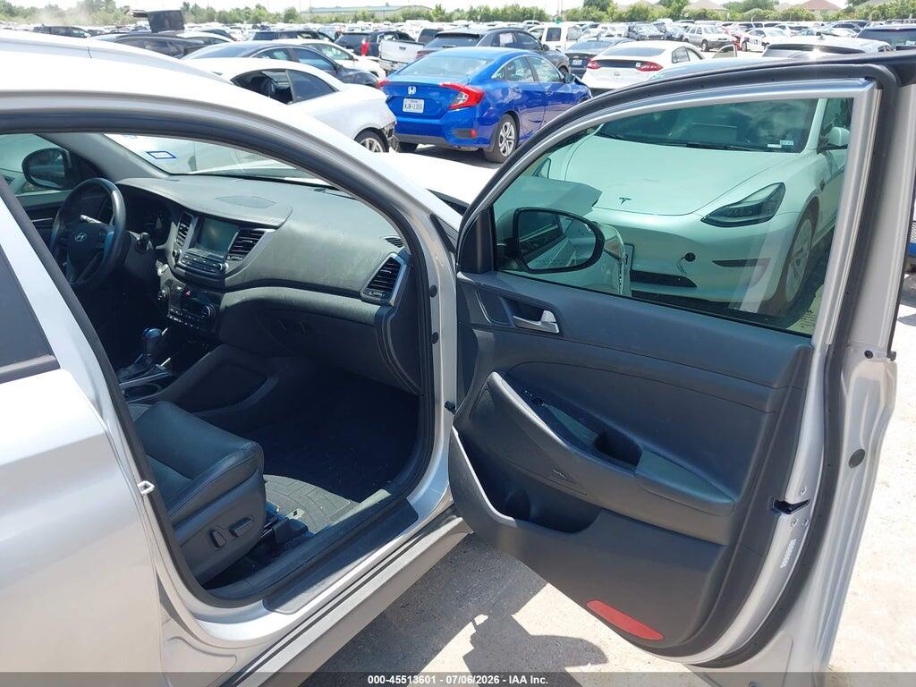 KM8J33A48JU765879 2018 HYUNDAI TUCSON photo no. 5