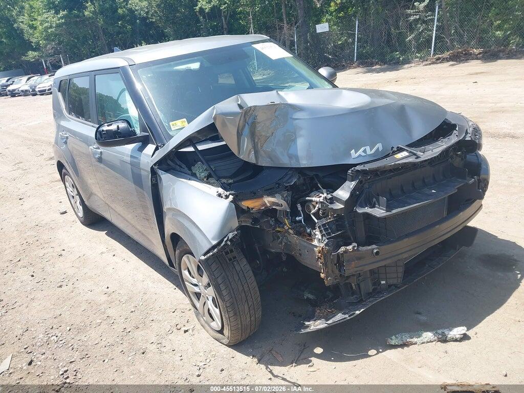 KNDJ23AU2N7806812 2022 KIA SOUL photo no. 1