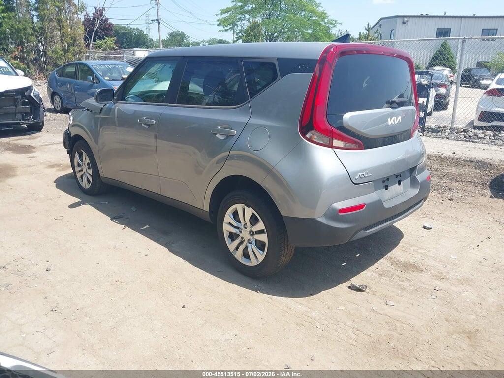 KNDJ23AU2N7806812 2022 KIA SOUL photo no. 3