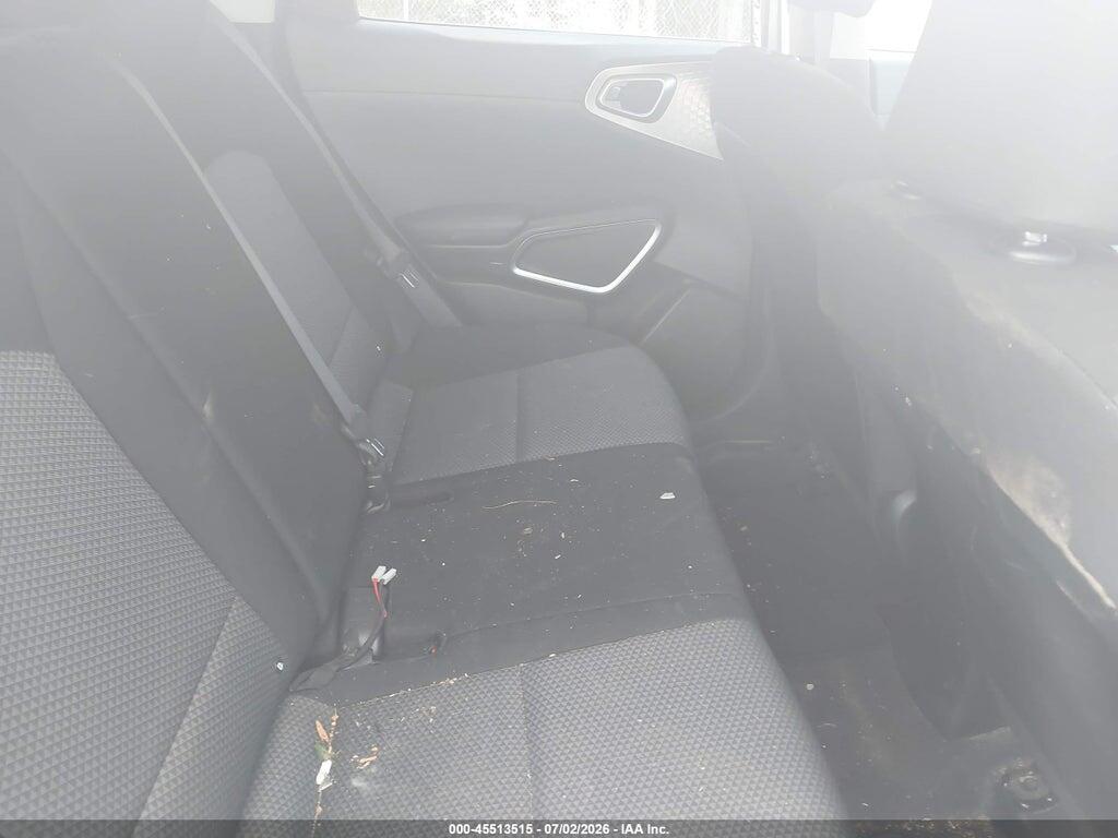 KNDJ23AU2N7806812 2022 KIA SOUL photo no. 8