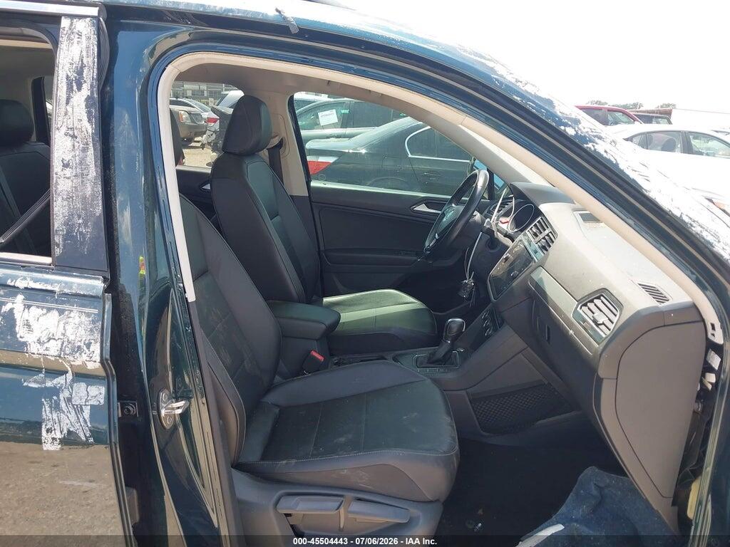 3VV3B7AX4JM208149 2018 VOLKSWAGEN TIGUAN photo no. 5