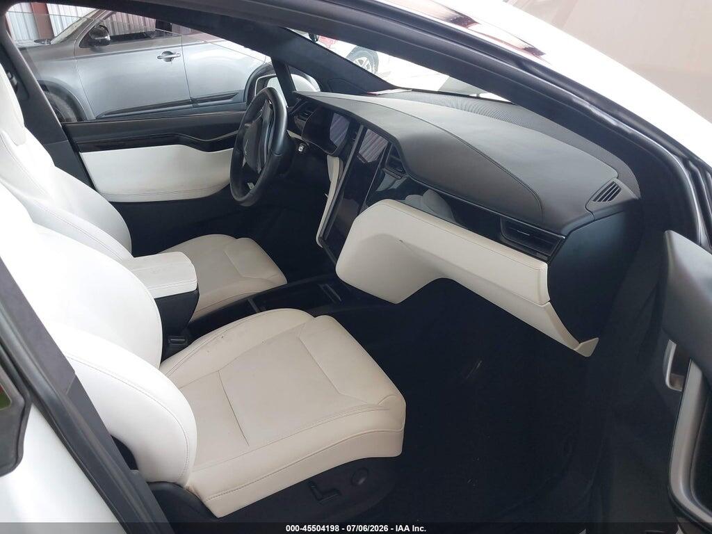 5YJXCBE22JF112037 2018 TESLA MODEL X photo no. 5