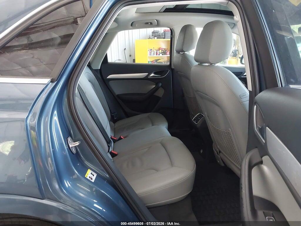 WA1JCCFS9HR002708 2017 AUDI Q3 photo no. 8