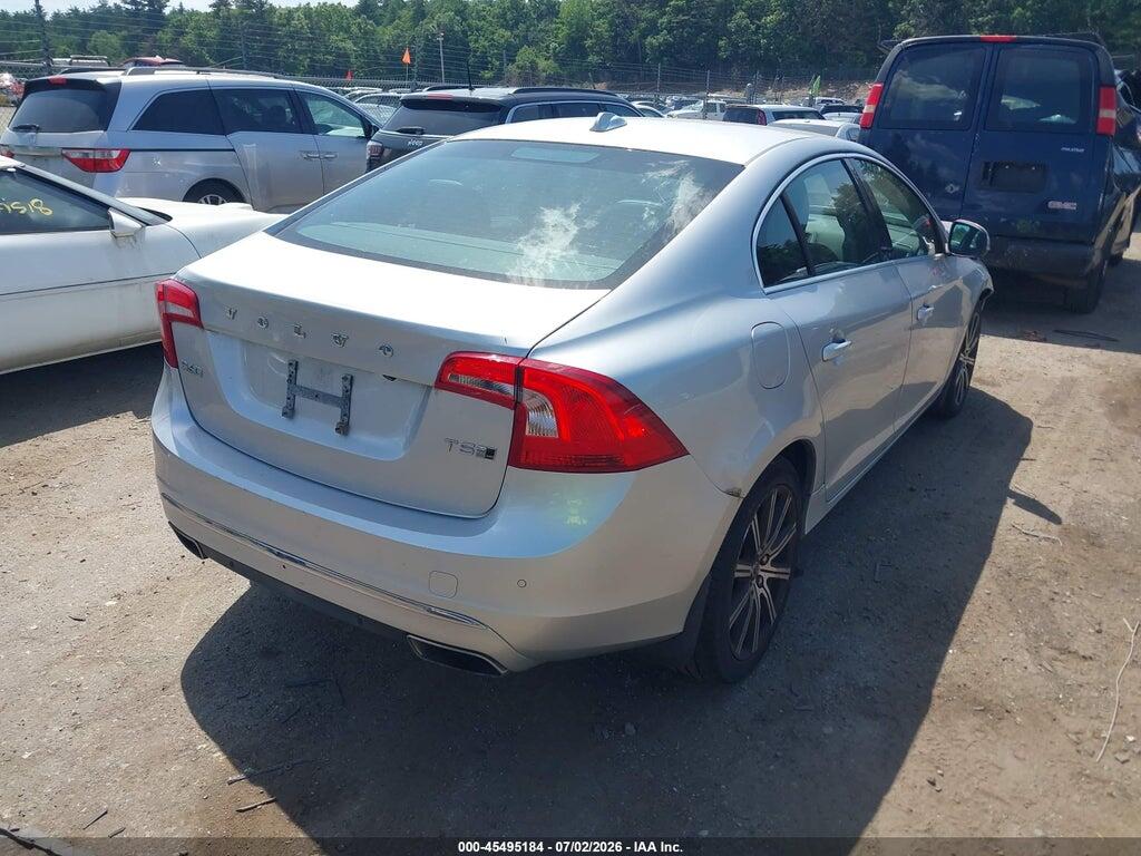 LYV402TM8HB148990 2017 VOLVO S60 INSCRIPTION photo no. 4
