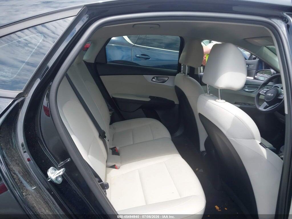 3KPF24AD5PE658508 2023 KIA FORTE photo no. 8
