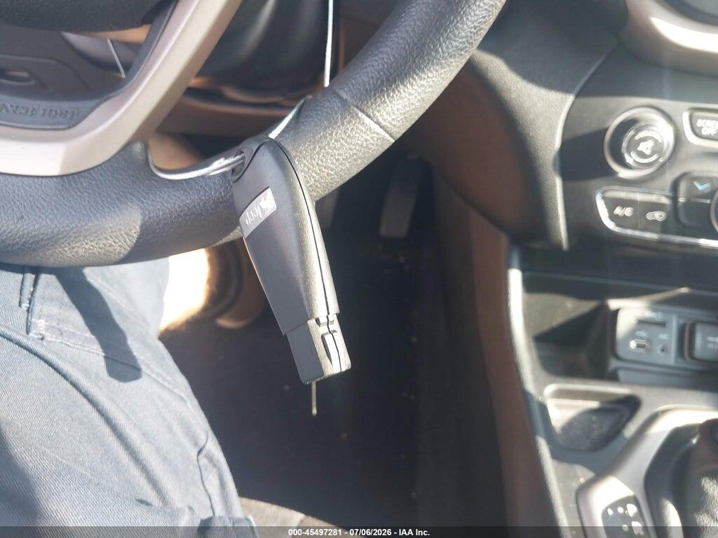 1C4PJLCX1JD587714 2018 JEEP CHEROKEE photo no. 11