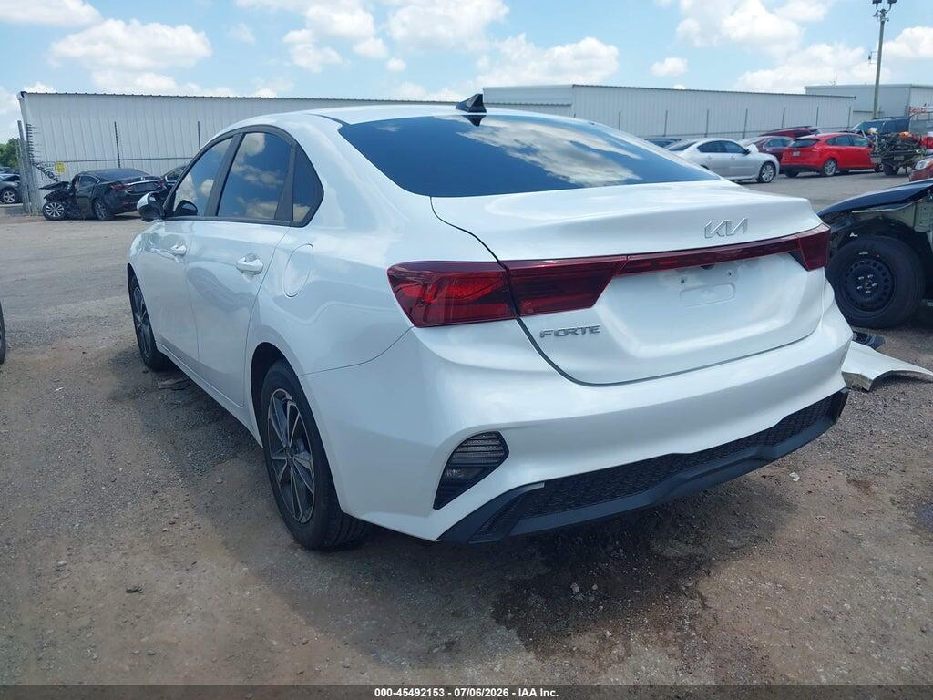 3KPF24AD3PE525875 2023 KIA FORTE photo no. 3